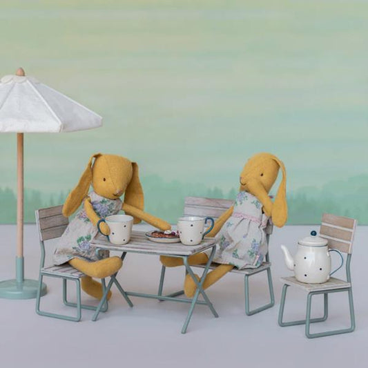 Set de Jardín Maileg Mesa, silla y banco