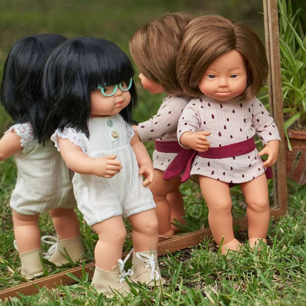 Muñeca Bebe Caucasica Sindr Down 38cm