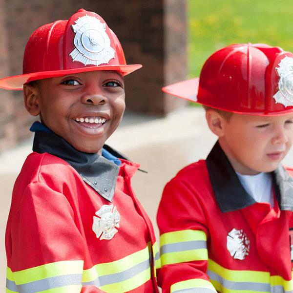 Disfraz Bombero con Accesorios Talla 3 a 4 Años Great Pretenders