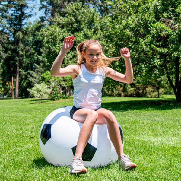 balon pelota hinchable gigante de futbol jugar niños playa parque jardin diversion