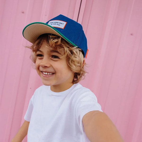 Gorra Hello Hossy Mini Night +6 Años