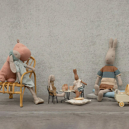 Juego De Mesa Comedor Con Dos Sillas Maileg