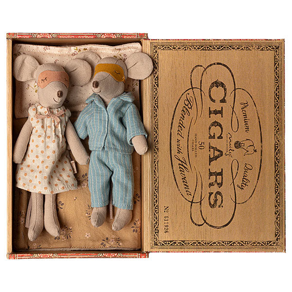 Mamá Y Papá Ratón En Caja De Cigarros Maileg