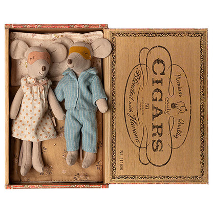 Mamá Y Papá Ratón En Caja De Cigarros Maileg