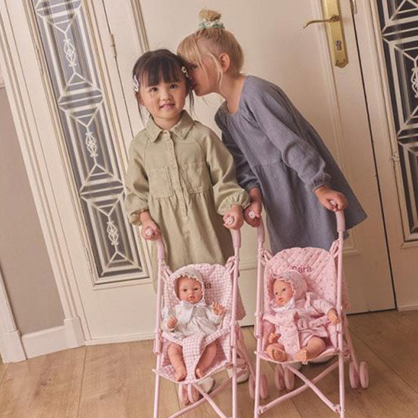 Muñeco Helena con Vestido y Gorrito White Flowers