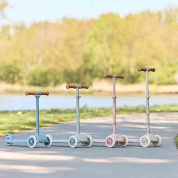 Patinete Tres Ruedas Safari Azul Little Dutch