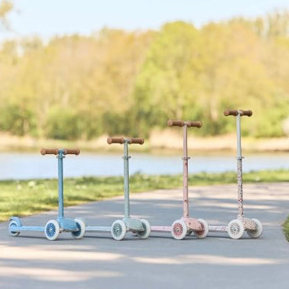 Patinete Tres Ruedas Safari Azul Little Dutch