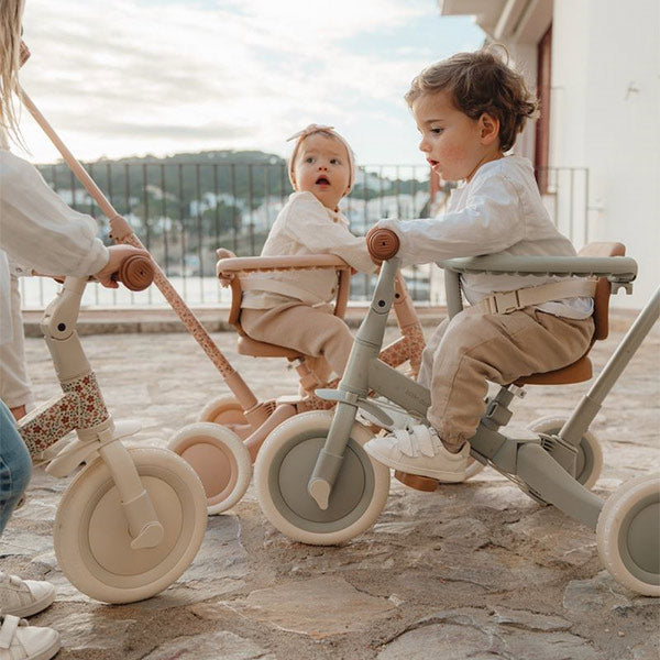 Triciclo Infantil con Barra Little Dutch Verde