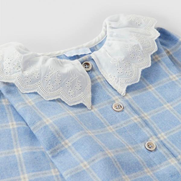 Blusa Azul A Cuadros Con Cuello Bordado Inglés Azul Medio Laranjinha