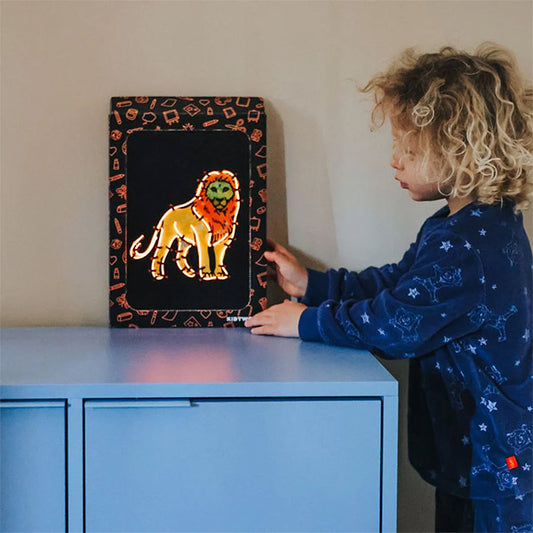 Kit Decoración Pared Iluminada KidyNeon Naranja Kidywolf